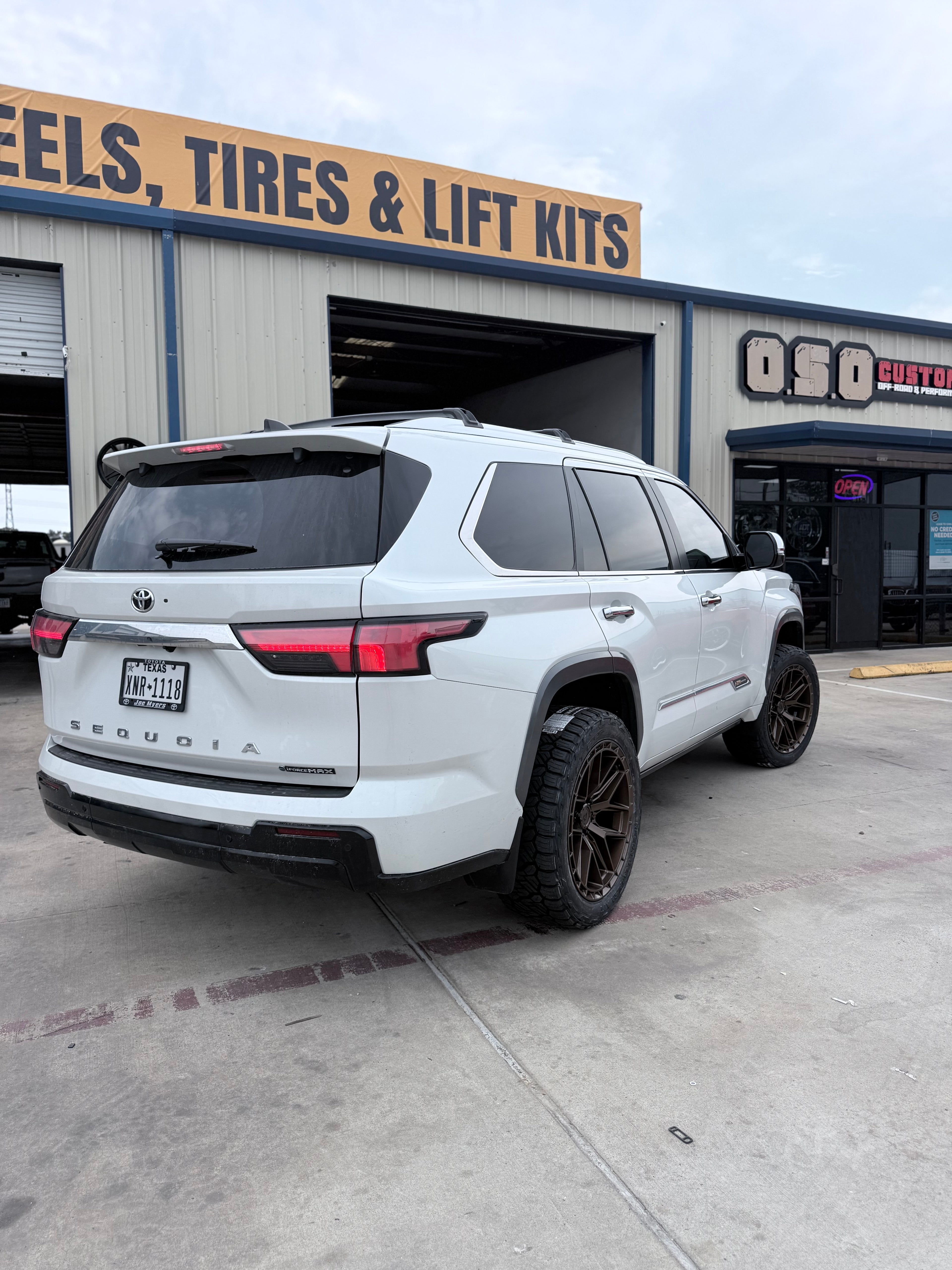 2022-2026 TOYOTA SEQUOIA WITH 22X12 ARENA WHEELS, 305/45R22 NITTO RECON AT TIRES AND 1.75” LEVELING KIT - GALLERY
