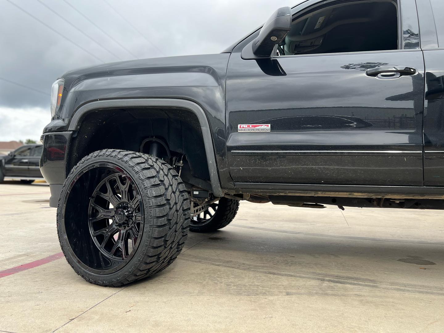 TIS OFF-ROAD 560B WHEELS 8X6.5(165.1) - GLOSS BLACK