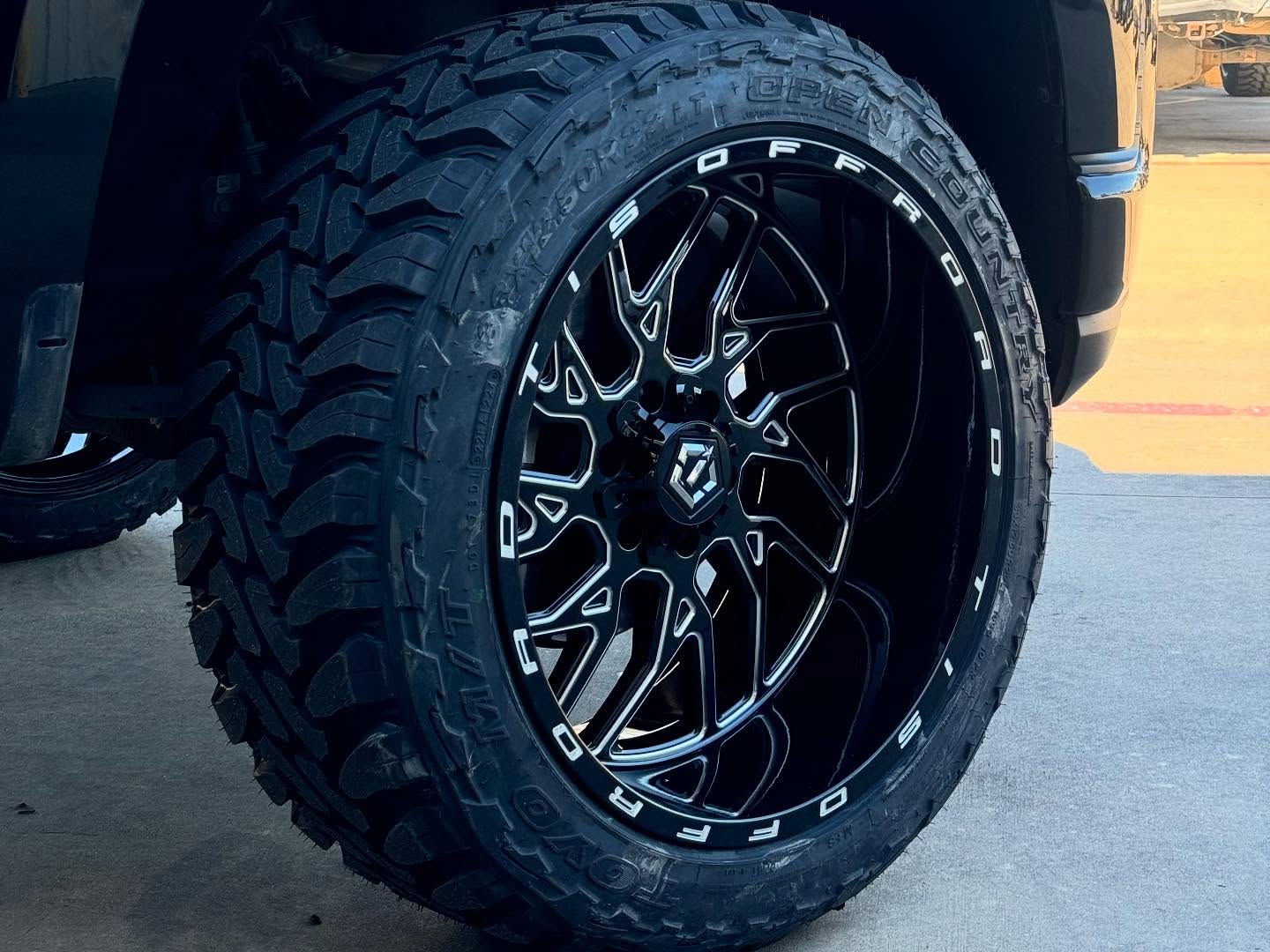 20X10 TIS 544BM OFF-ROAD WHEELS WITH 8X170 AND -25 OFFSET - GLOSS BLACK & MILLED