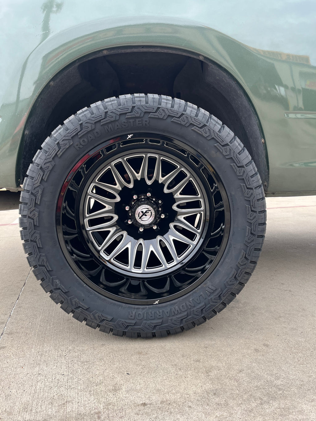2010 - 2018 RAM 3500 DUALLY WITH 24X8.25 XF OFF-ROAD WHEELS, 37X13.50R24 RT TIRES AND 3" LEVELING KIT - GALLERY