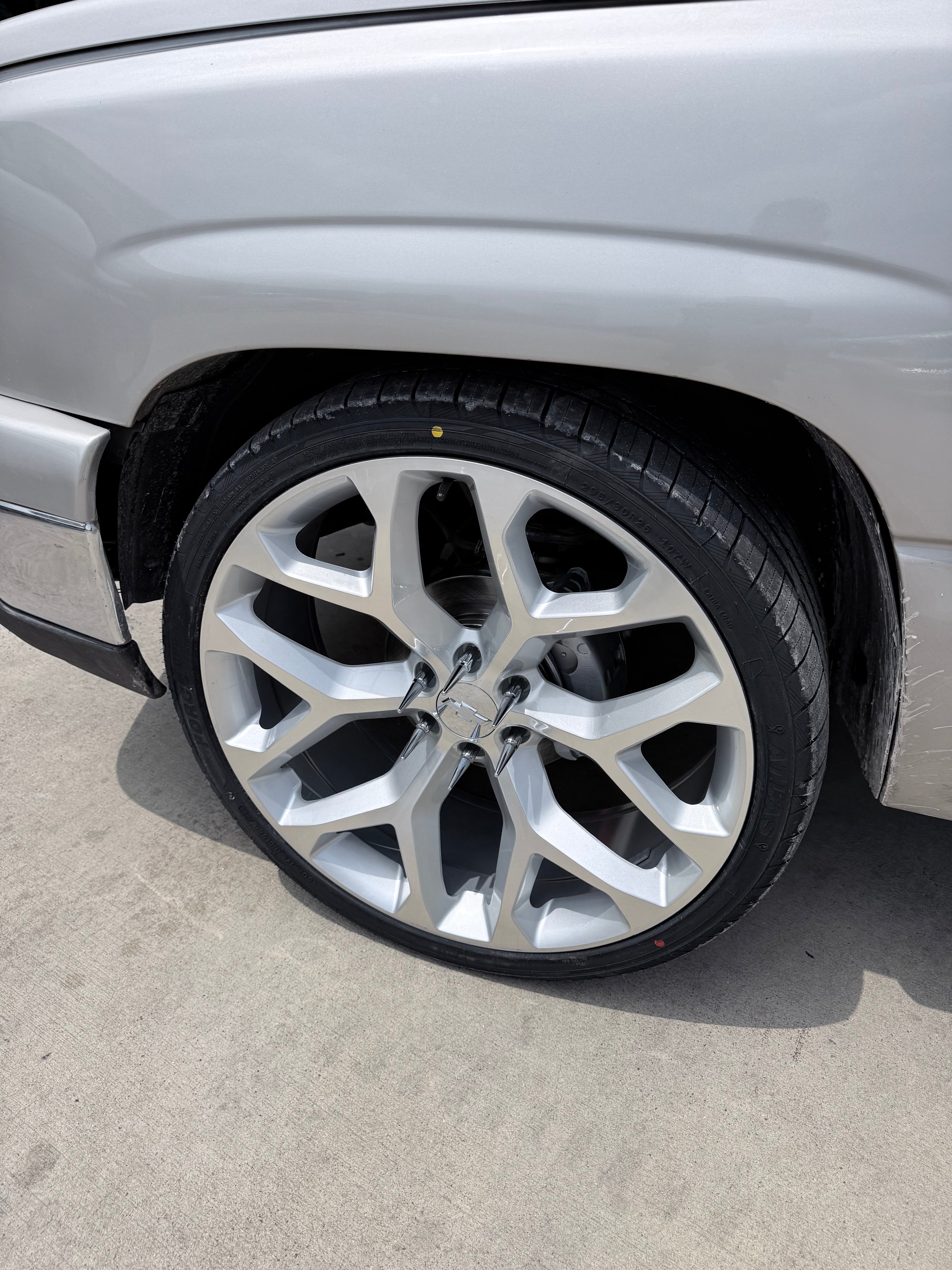 2000 - 2006 CHEVROLET 1500 WITH 24X10 SNOWFLAKE REPLICA WHEELS, 305/35R24 TIRES - GALLERY