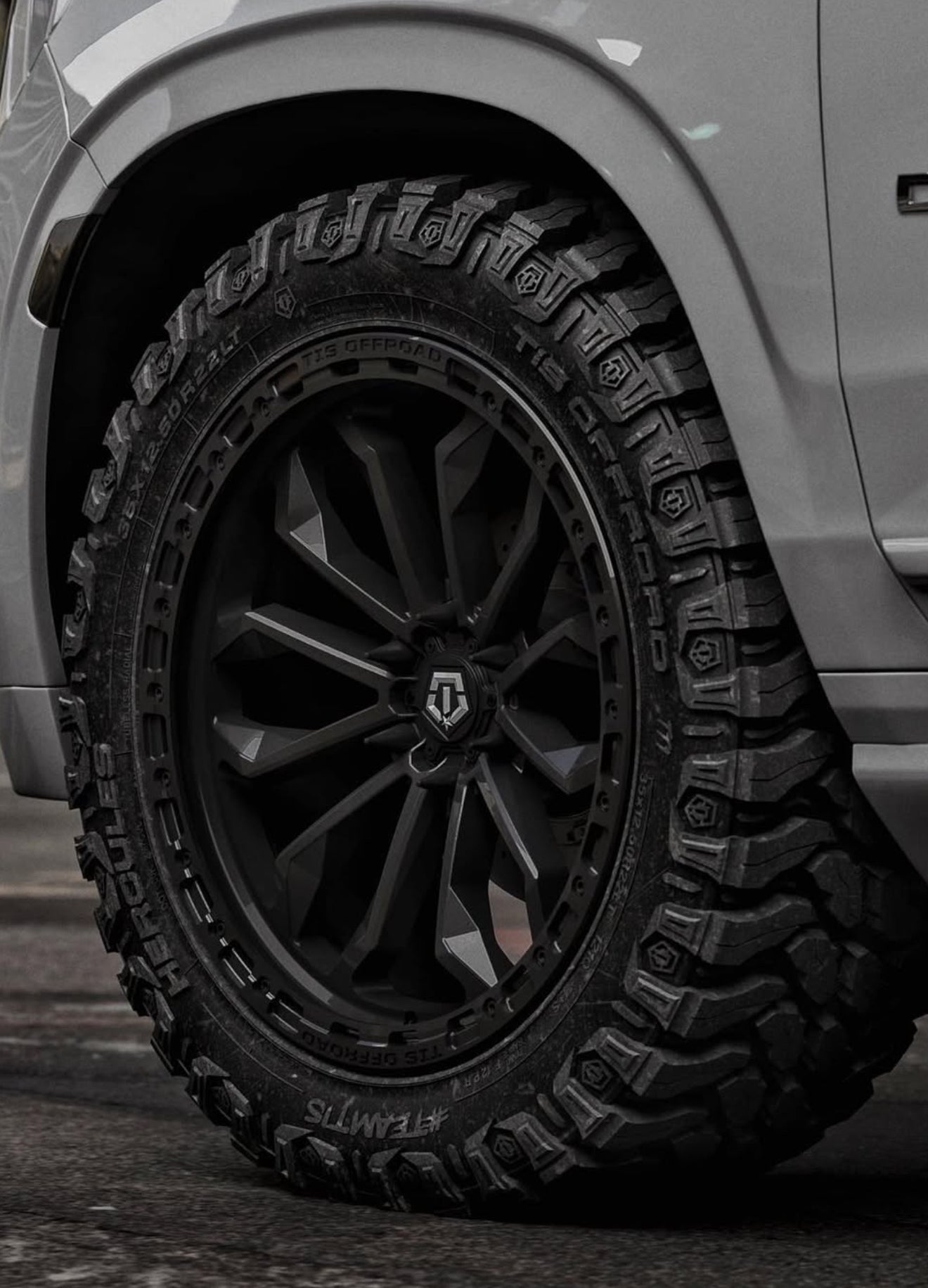 TIS OFF-ROAD 556SB WHEELS 6X135 - SATIN BLACK
