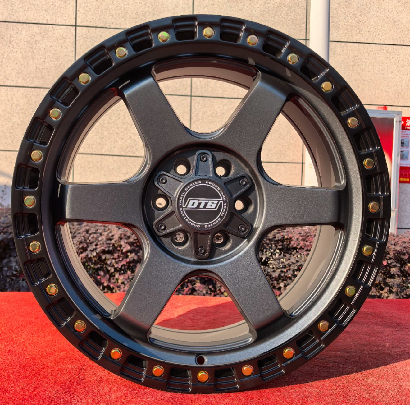 DROPSTAR TRAIL SERIES 604AB WHEELS 6X5.5(139.7) & 6X135 - ANTHRACITE & BLACK LIP