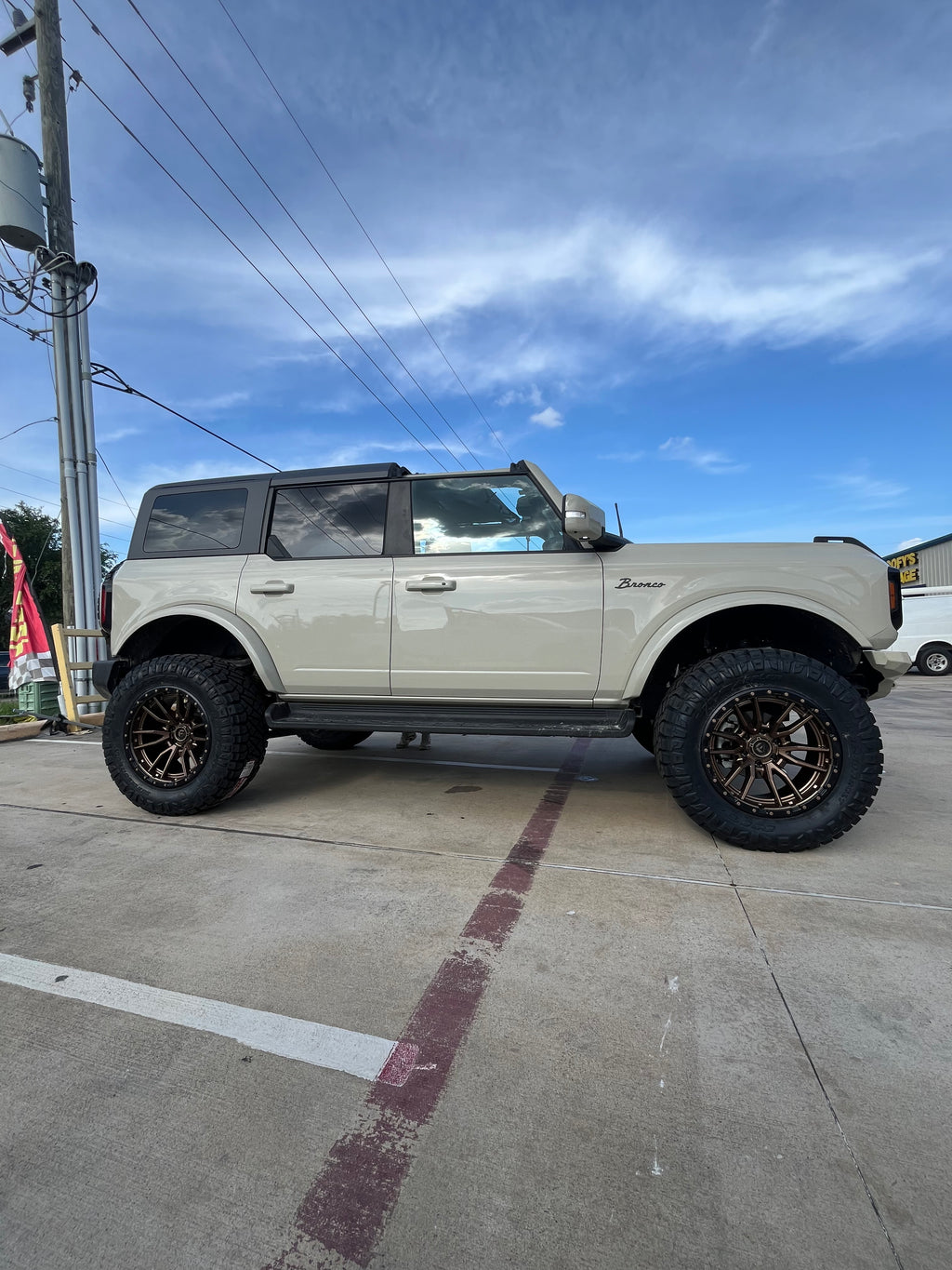 2021 - 2027 FORD BRONCO WITH 20X10 FUEL REBEL OFF-ROAD WHEELS AND 35X12.50R20 NITTO RIDGE GRAPPLER TIRES - GALLERY