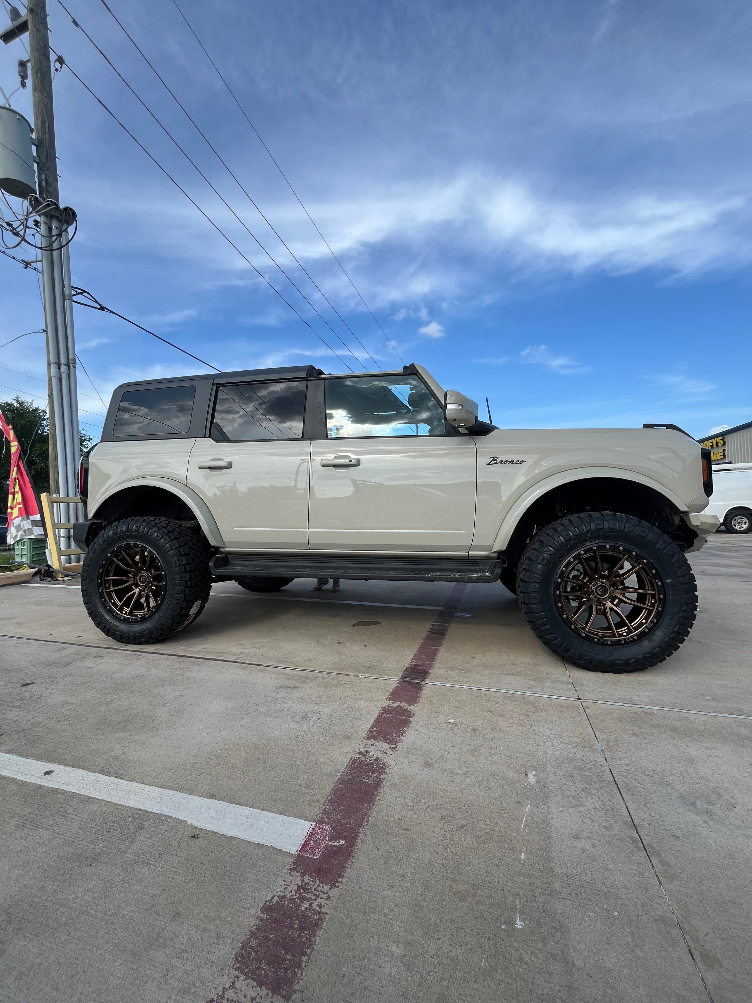 2021 - 2027 FORD BRONCO WITH 20X10 FUEL REBEL OFF-ROAD WHEELS AND 35X12.50R20 NITTO RIDGE GRAPPLER TIRES - GALLERY