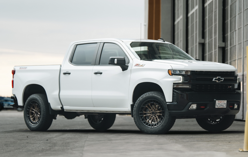 FUEL OFF-ROAD WHEELS CELSIUS FC874 6X135 - MATTE BRONZE W/ M-BLK LIP