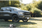 FUEL OFF-ROAD WHEELS BLITZ D675 6X5.5(139.7) - GLOSS BLACK