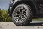 FUEL OFF-ROAD WHEELS CHARGER FC873 6X5.5(139.7) - PLATINUM