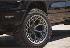 FUEL OFF-ROAD WHEELS CHARGER FC873 6X5.5(139.7) - PLATINUM