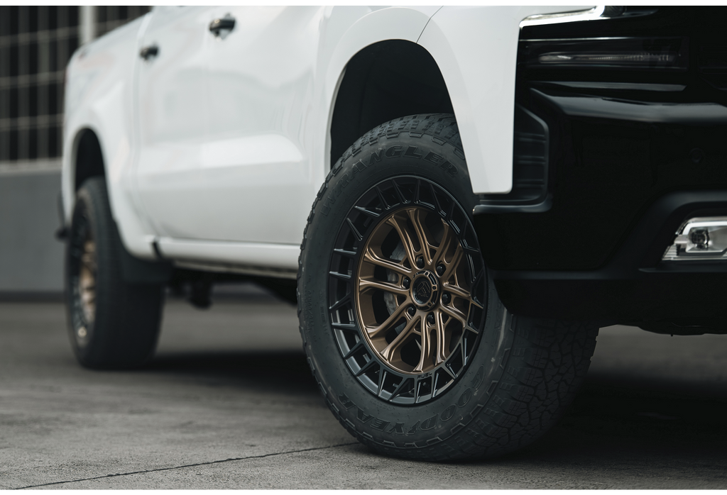 FUEL OFF-ROAD WHEELS CELSIUS FC874 6X135 - MATTE BRONZE W/ M-BLK LIP