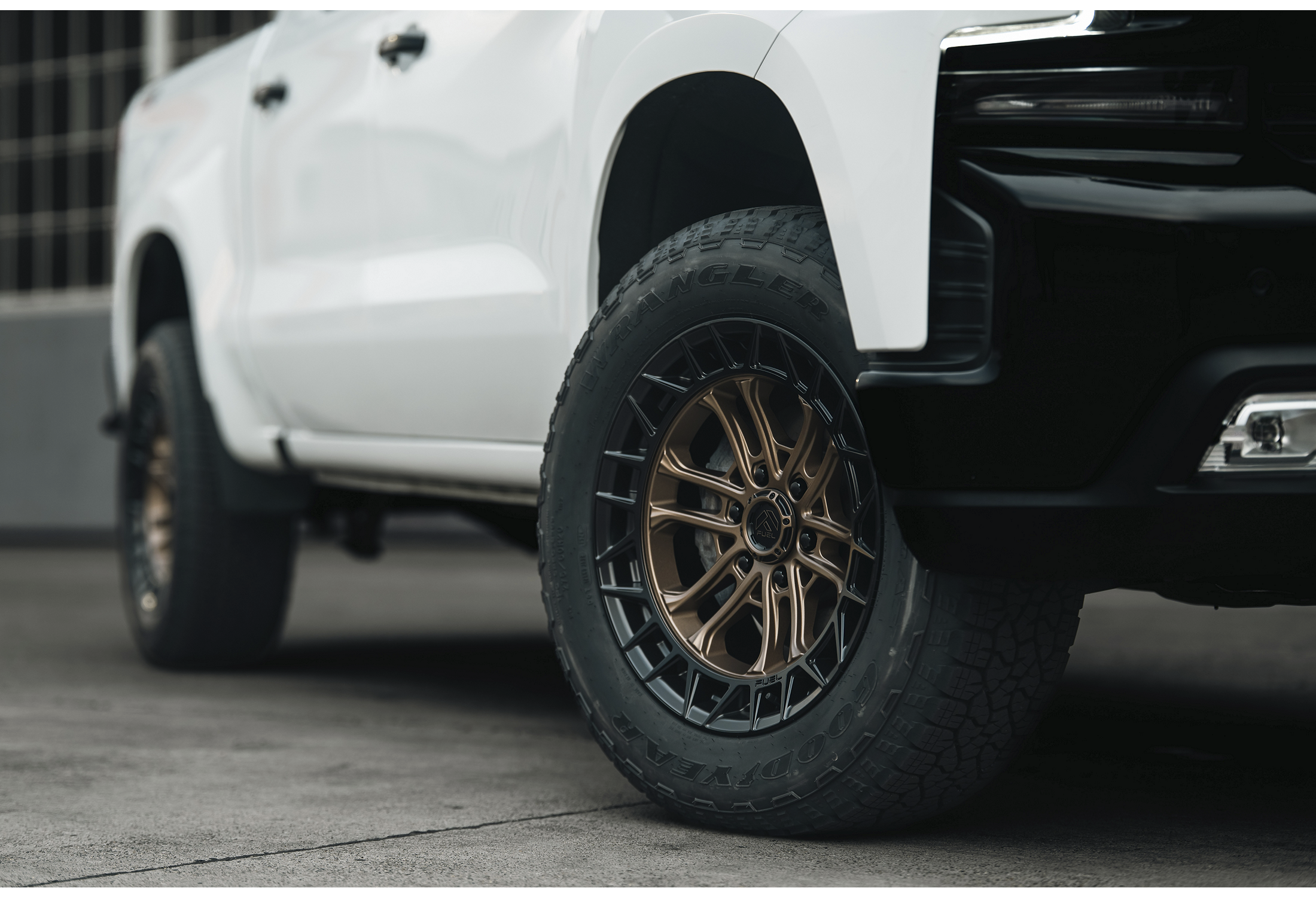 FUEL OFF-ROAD WHEELS CELSIUS FC874 6X135 - MATTE BRONZE W/ M-BLK LIP
