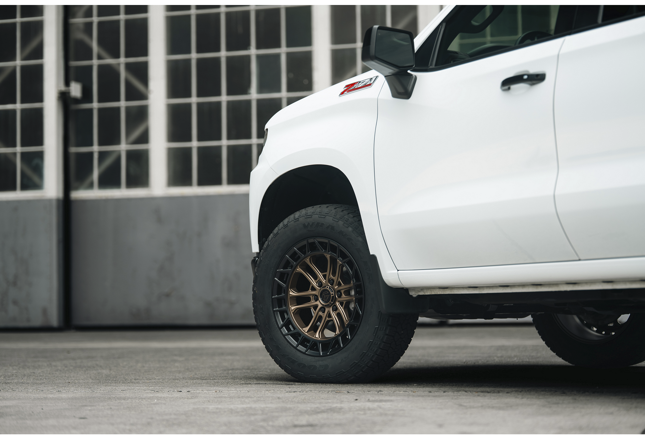 FUEL OFF-ROAD WHEELS CELSIUS FC874 6X135 - MATTE BRONZE W/ M-BLK LIP