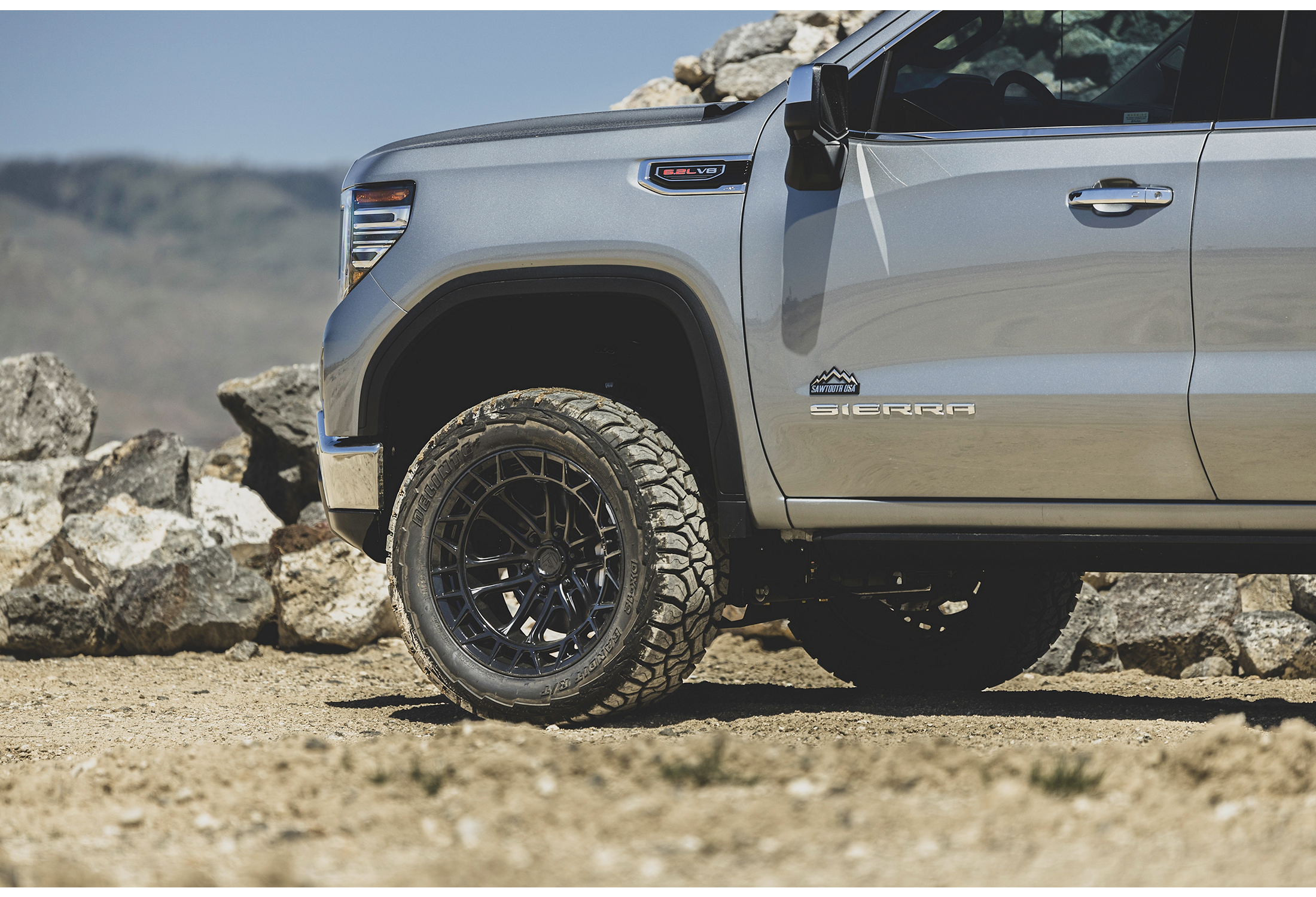 FUEL OFF-ROAD WHEELS CELSIUS FC874 6X135- MATTE BLACK W/ G-BLK LIP